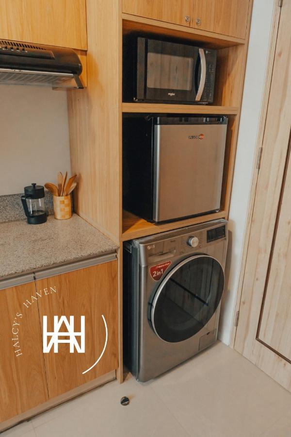 Halcy'S Haven, Studio Condo At The Heart Of Davao Stadt Exterior foto